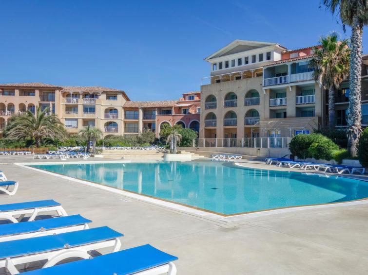 T2 Avec Piscine A 100 M De La Apartment