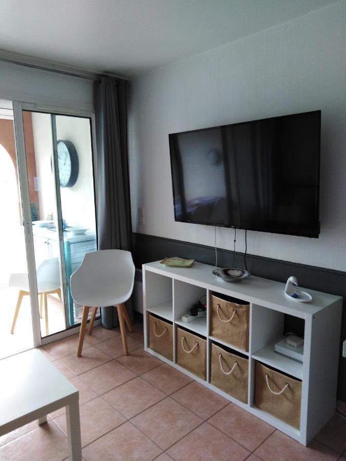 Apartment T2 Avec Piscine A 100 M De La