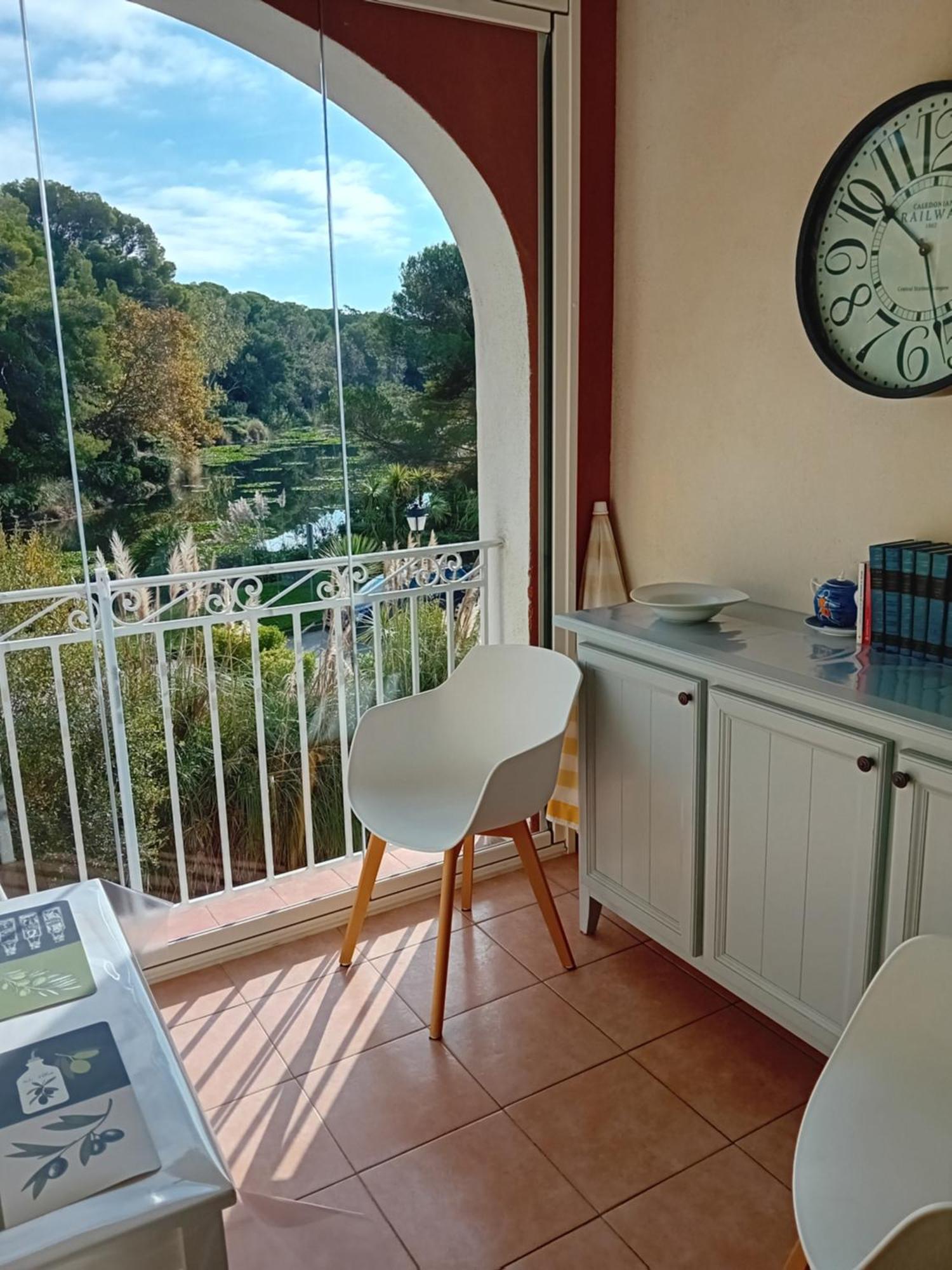 Apartment T2 Avec Piscine A 100 M De La *